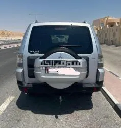 mitsubshi pajero - 4