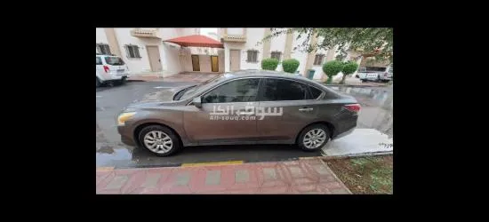 Nissan Altima - 2