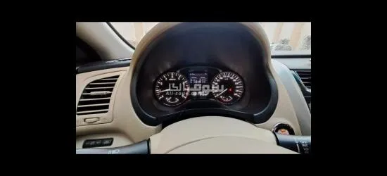 Nissan Altima - 5