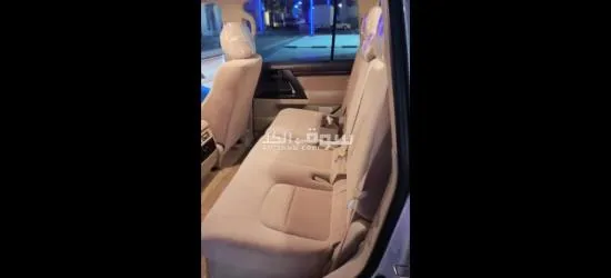 Land cruiser 2019GXR V6 - 7